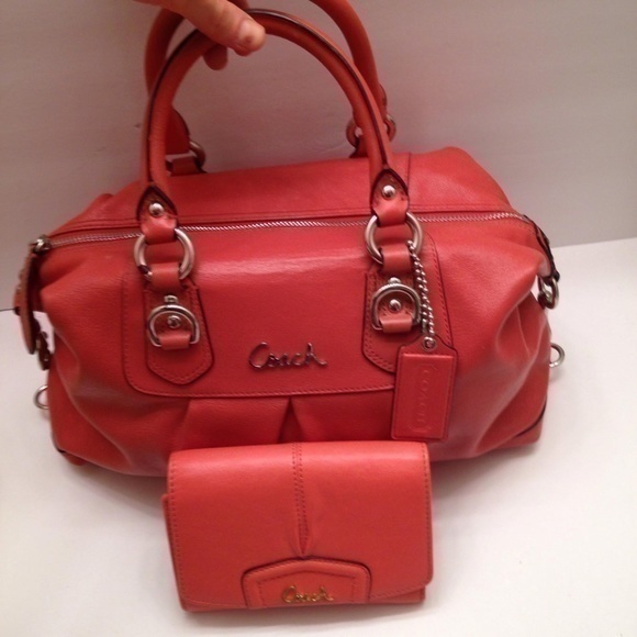 COACH ASHLEY SALMON LEATHER BAG AND WALLET SET - Picture 1 of 8